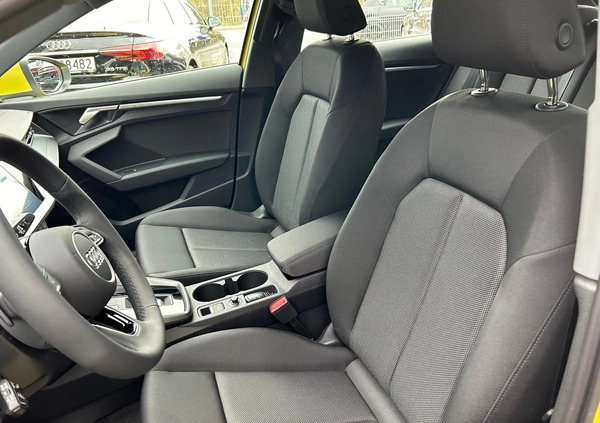 Audi A3 cena 121900 przebieg: 12512, rok produkcji 2023 z Toruń małe 254